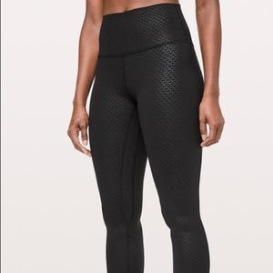 Lululemon align monochromatic black emboss 21”